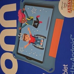 On Running Blue Kids Tablet with Android